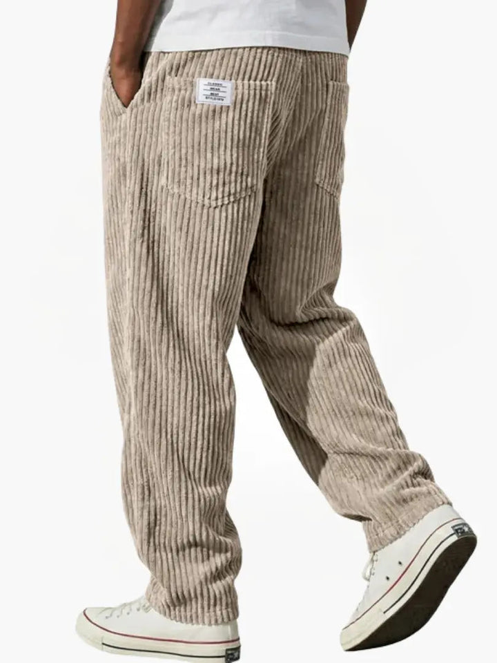 Pantalon confortable au style intemporel