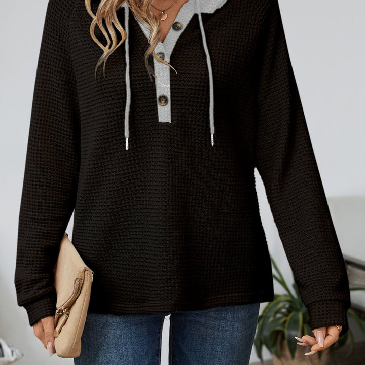 Sweat à capuche femme | Texture gaufrée et patte de boutonnage