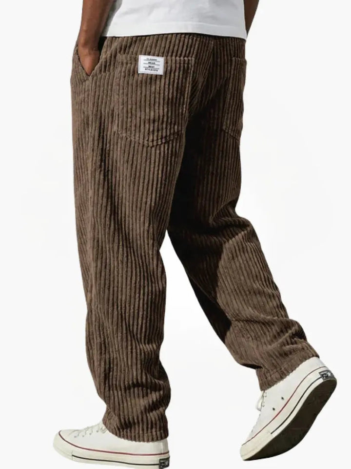 Pantalon confortable au style intemporel