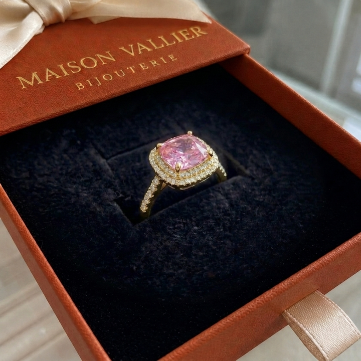 Bague en saphir rose en coussin | Or