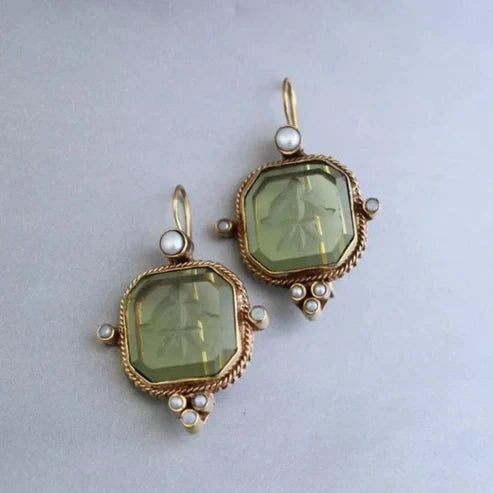 Boucles d'oreilles avec cristal vert | Or