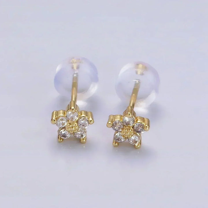 Boucles d'oreilles avec motif floral délicat | Or
