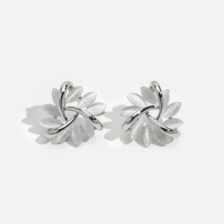 Boucles d'oreilles élégantes et raffinées avec des fleurs d'opale | Or