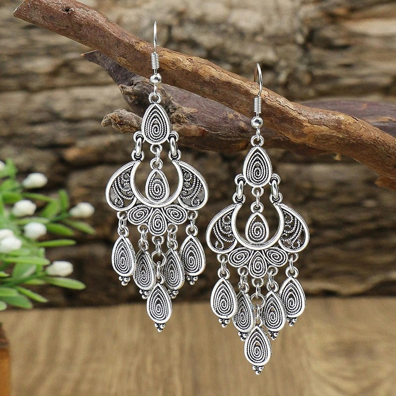 Boucles d'oreilles antique avec pendentif | Or blanc