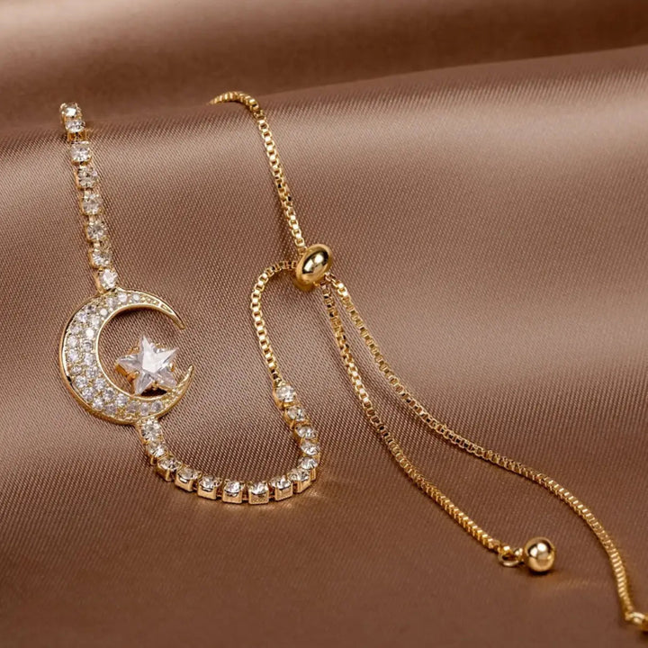 Bracelets avec lune suspendue en brillants | Or