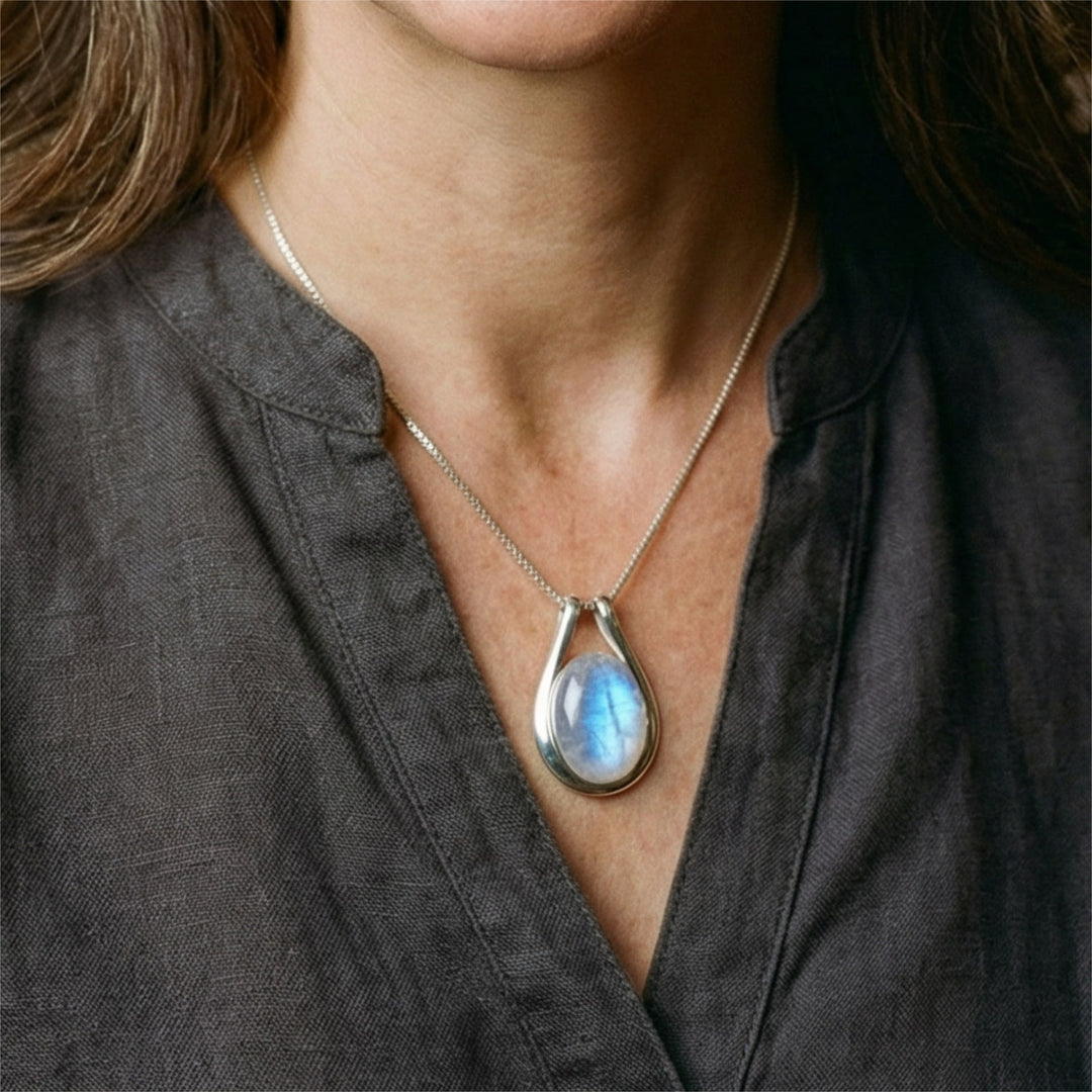 Collier vintage en opale blanche | Or