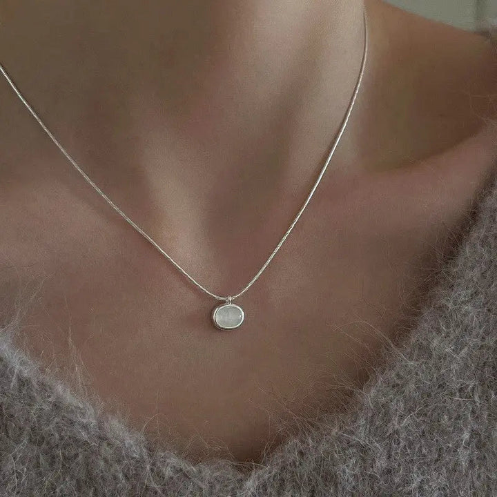 Collier classique avec pendentif unique | Or blanc