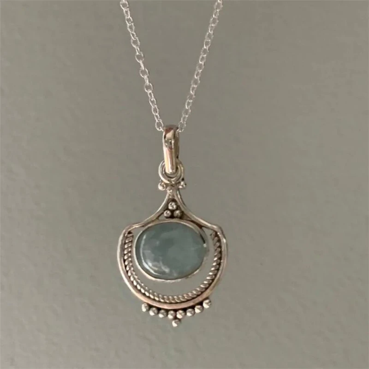 Collier rétro avec pierre verte | Or
