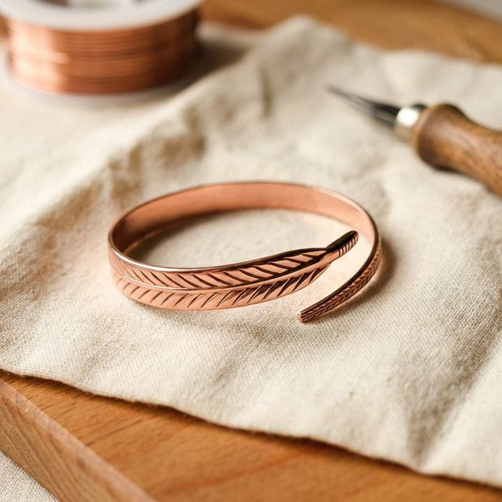 Bracelet en cuivre Plume