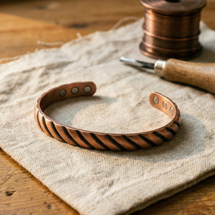 Bracelet en Cuivre avec Épines