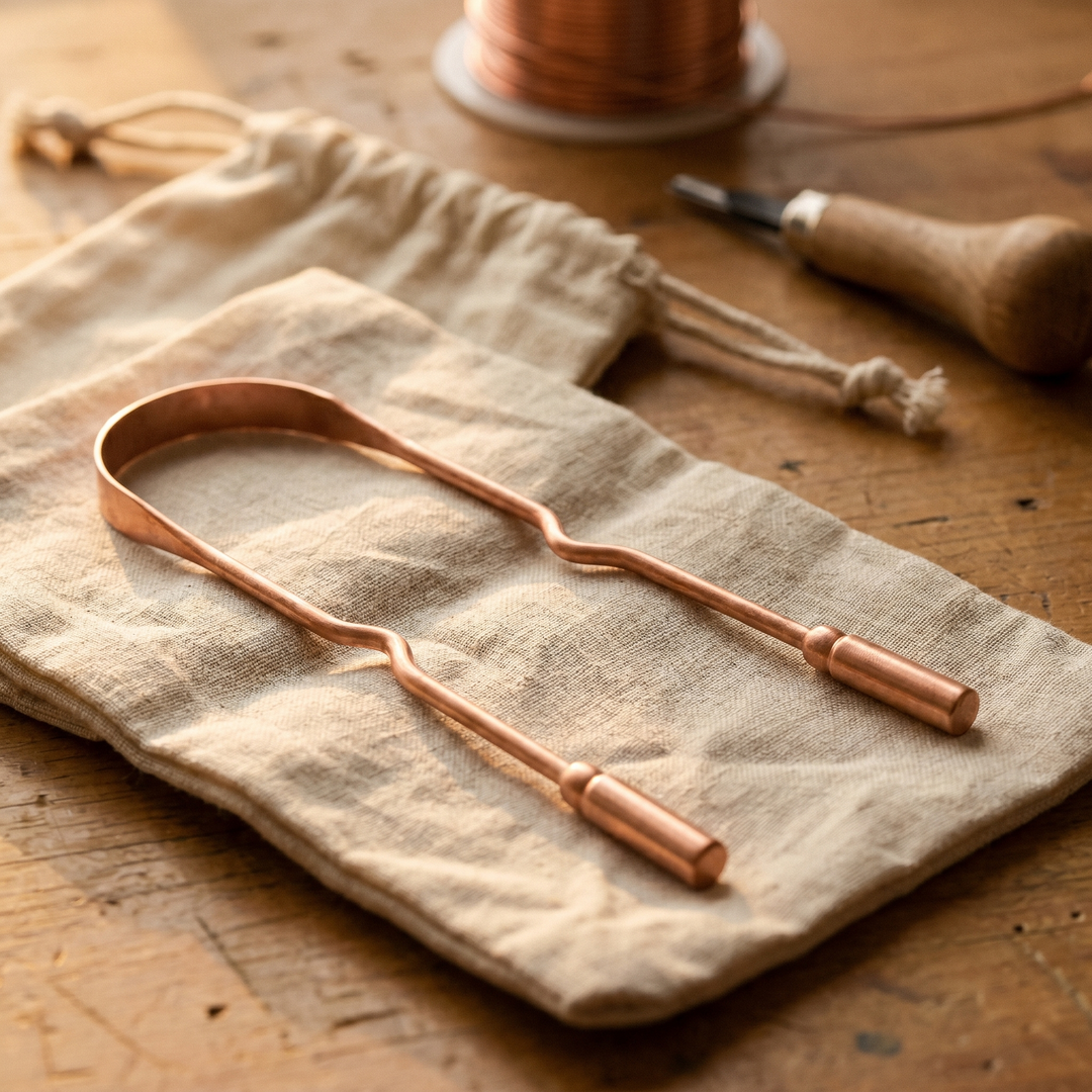 Racleur de Langue en Cuivre
